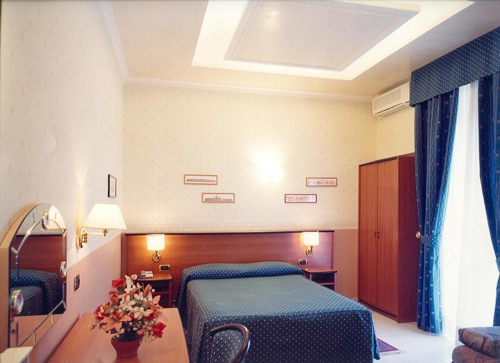 Hotel Verona Roma Exterior foto