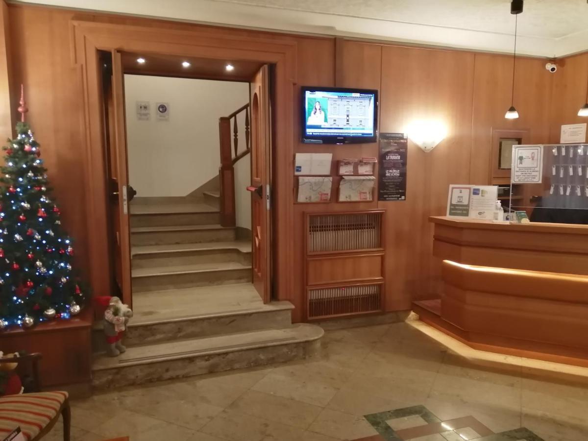 Hotel Verona Roma Exterior foto